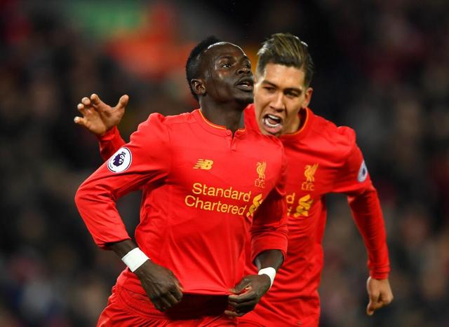 医疗队通过 医疗队通过